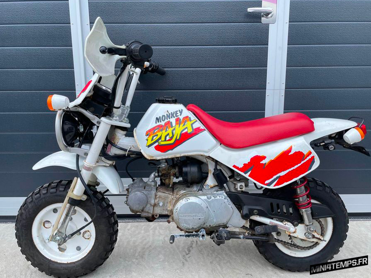 Le Honda Monkey Z50 Baja de Silver Susi - Mini4temps.fr